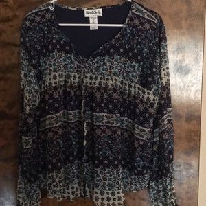 NorthStyle 1x long sleeve top